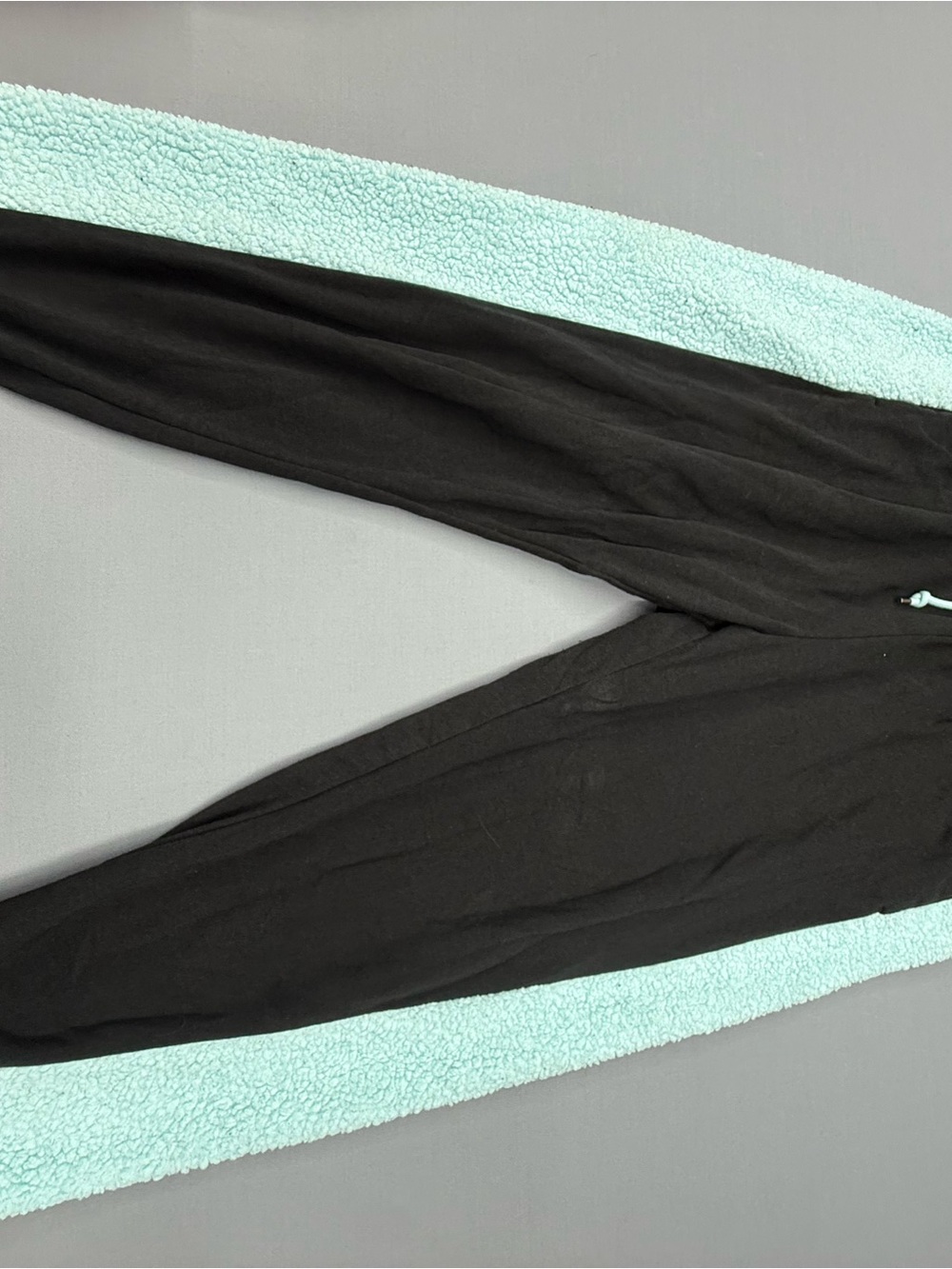 Nike NSW Icon Clash Sweatpants with Mint Trim and Logo